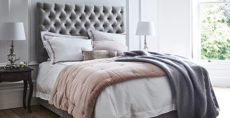 Juliette Divan in Silver Plush velvet fabric