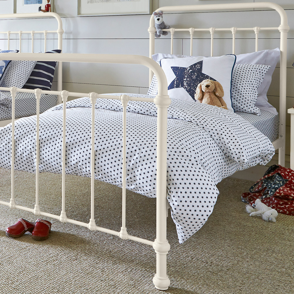 Kid's Iron Beds Kid's Metal Beds Feather & Black