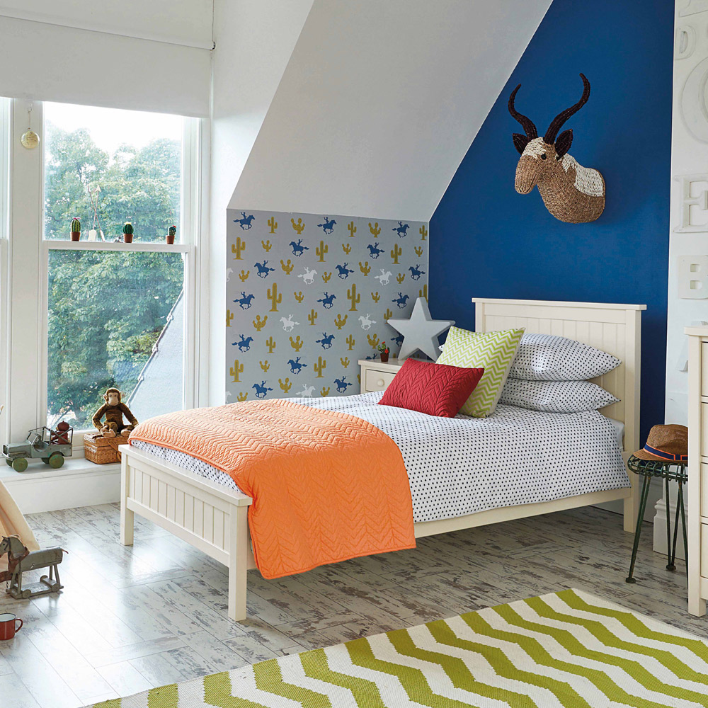 Childrens Beds Kids Bed Frames Cots Feather & Black