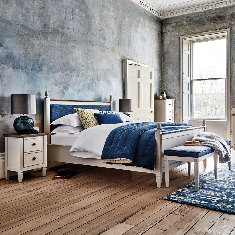 Verona Bedroom Furniture Range Feather & Black